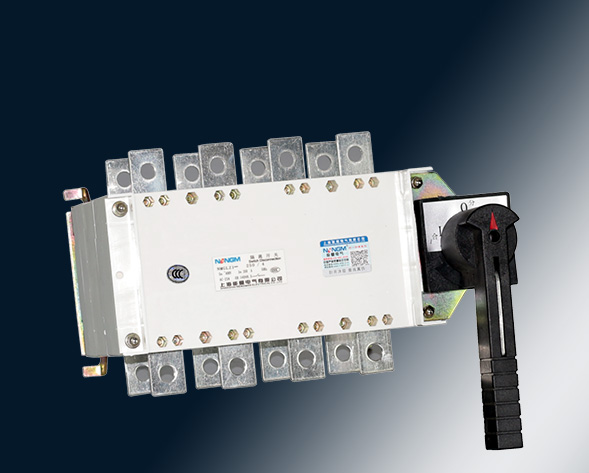 NMGLZ1-63A~3150A轉(zhuǎn)換隔離開關(guān)（雙投開關(guān)）上下組合運(yùn)用于兩條低壓電路切換或者兩個(gè)負(fù)載設(shè)備的轉(zhuǎn)換或安全隔離等?！?>
											NMGLZ1-63A~3150A轉(zhuǎn)換隔離開關(guān)（雙投開關(guān)）上下組合</a>
										</div>
										 
										<div   id=