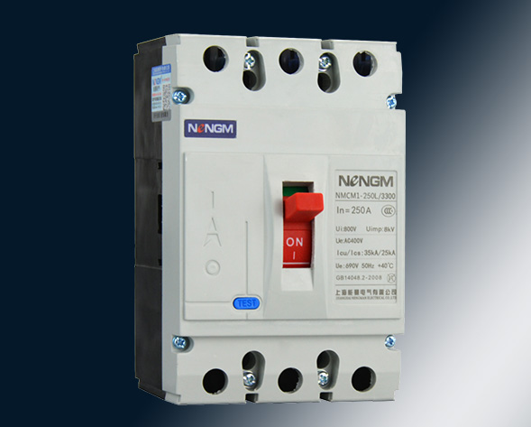 NMCM1系列塑料外殼式斷路器（以下簡稱斷路器），額定絕緣電壓為800V．適用于交流50Hz．額定工作電壓至690V．額定工作電流從10A至1250A的配電網(wǎng)絡(luò)…